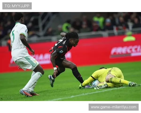 AC米兰官方旗舰店为全球球迷提供便捷的购物平台,轻松购买心仪的足球周边商品 AC米兰官方旗舰店为全球球迷提供便捷的购物平台,轻松购买心仪的足球周边商品